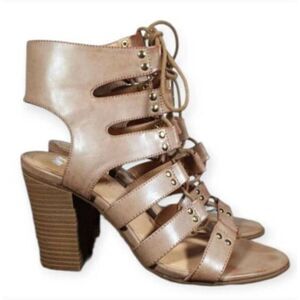 MADDEN GIRL TAN BLOCK HEEL SANDAL SZ.9 EUC